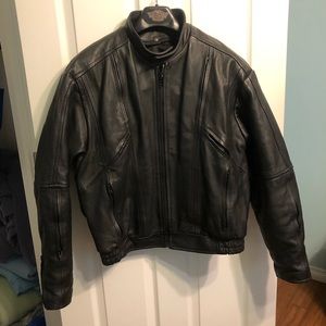 Men’s black leather jacket with fabric insert that can be removed. Worn/like new